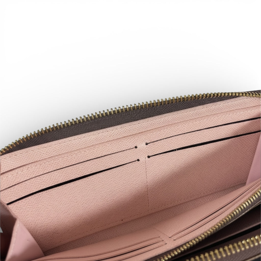 Louis Vuitton Zippy Wallet